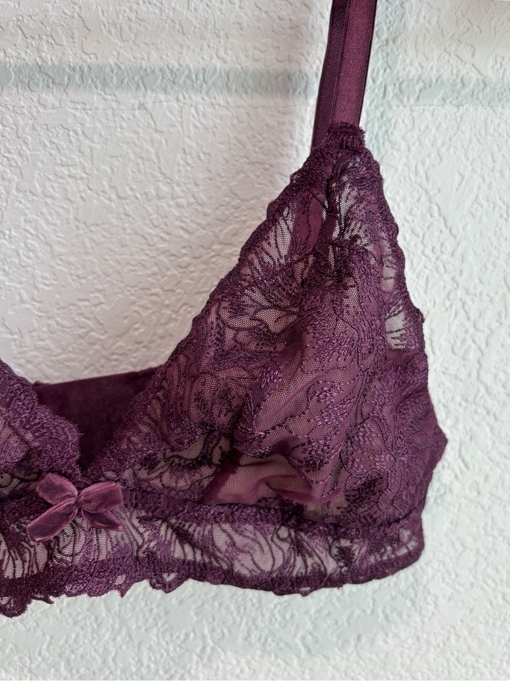 Montelle Intimates Lace Purple Triangle Bralette Bra Women’s Size Small - Picture 2 of 6